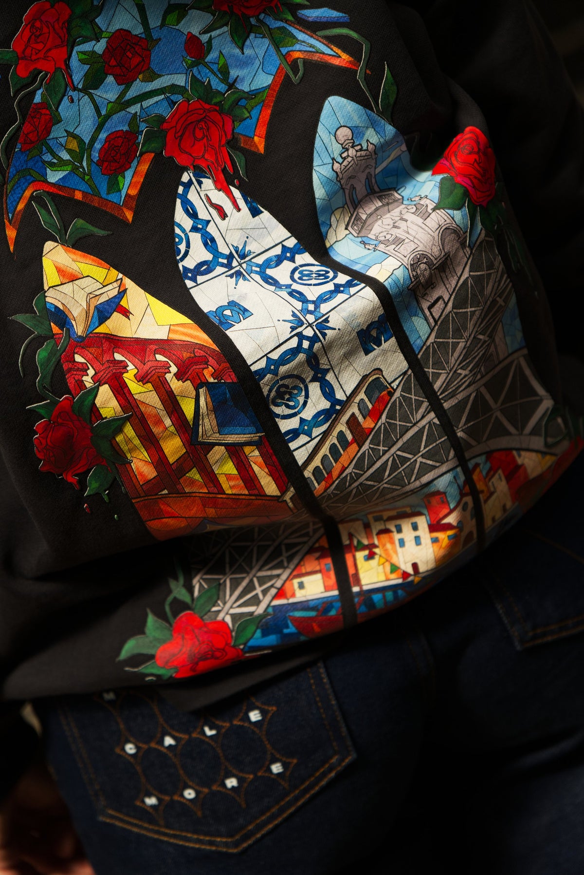 Invicta Hoodie, back embroidery, close-up